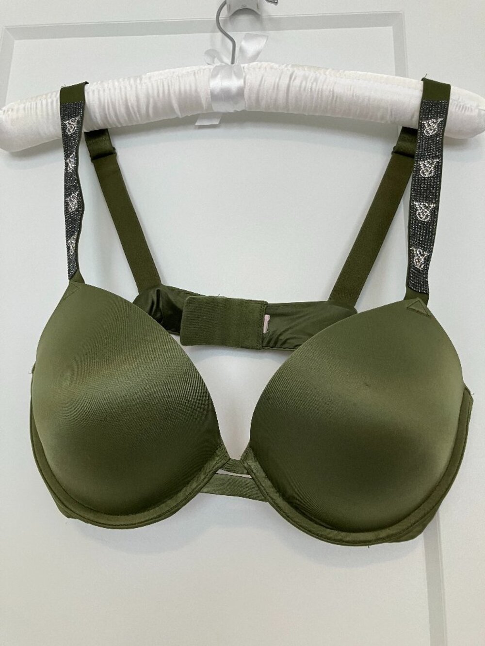 Victoria's Secret Shine Strap Push-Up Bra 36C (Woodland Green)